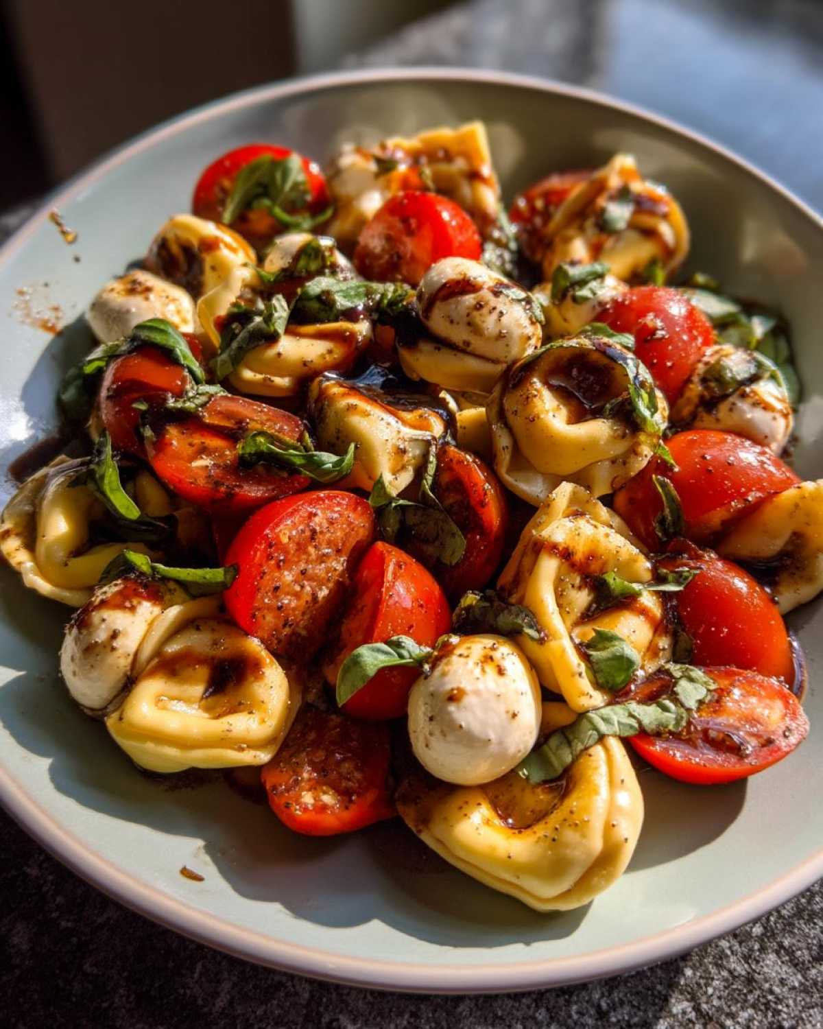 Tortellini Caprese Salad Recipe - detail 3