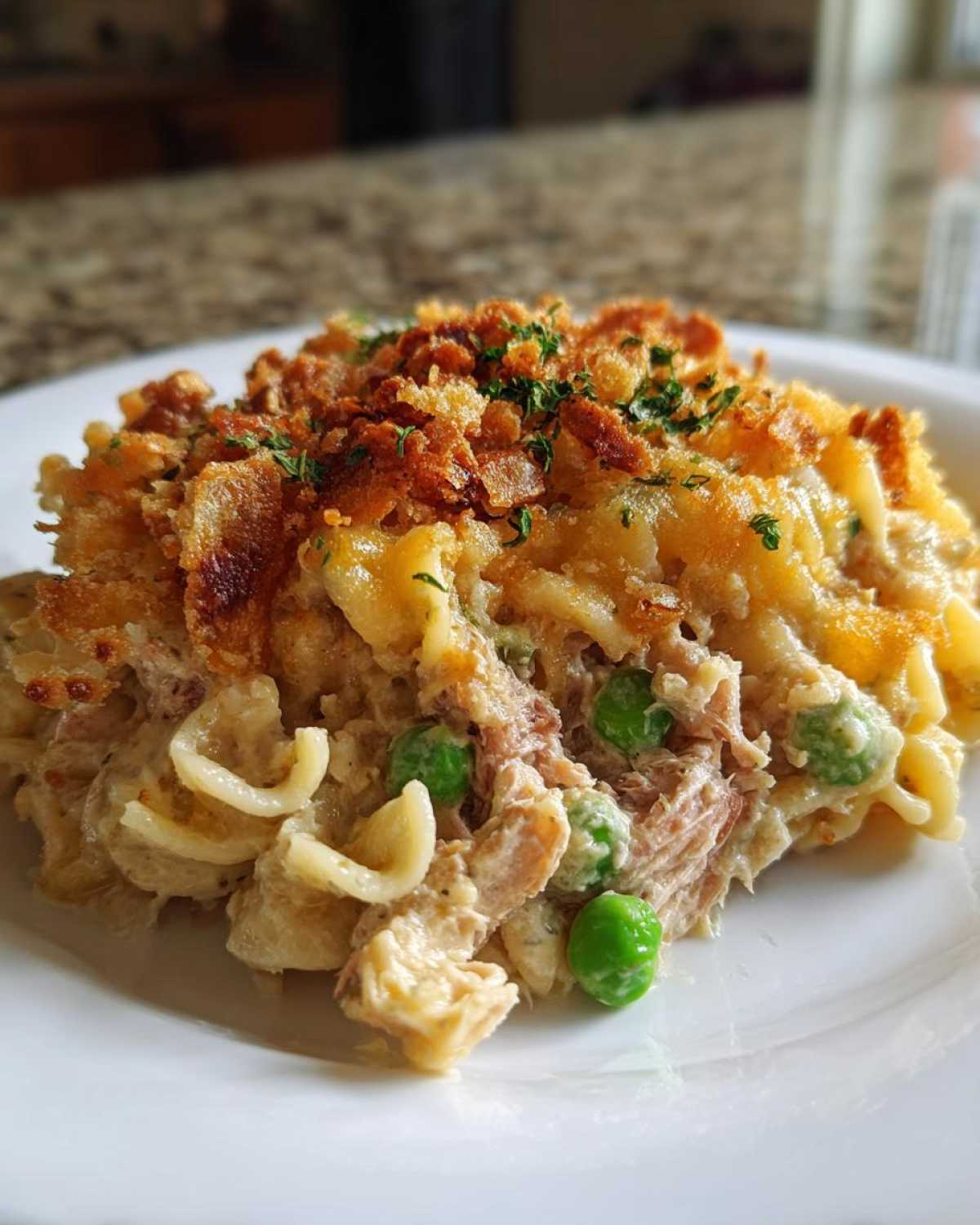 Slow cooker tuna noodle casserole - detail 4