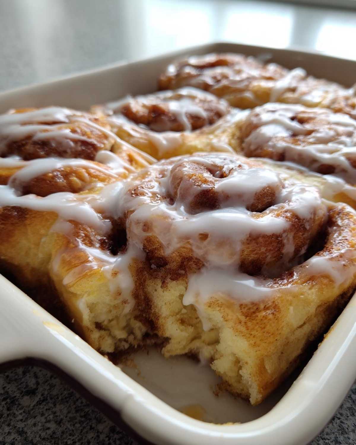 Cinnamon Rolls with Cream Cheese Glaze - detail 2