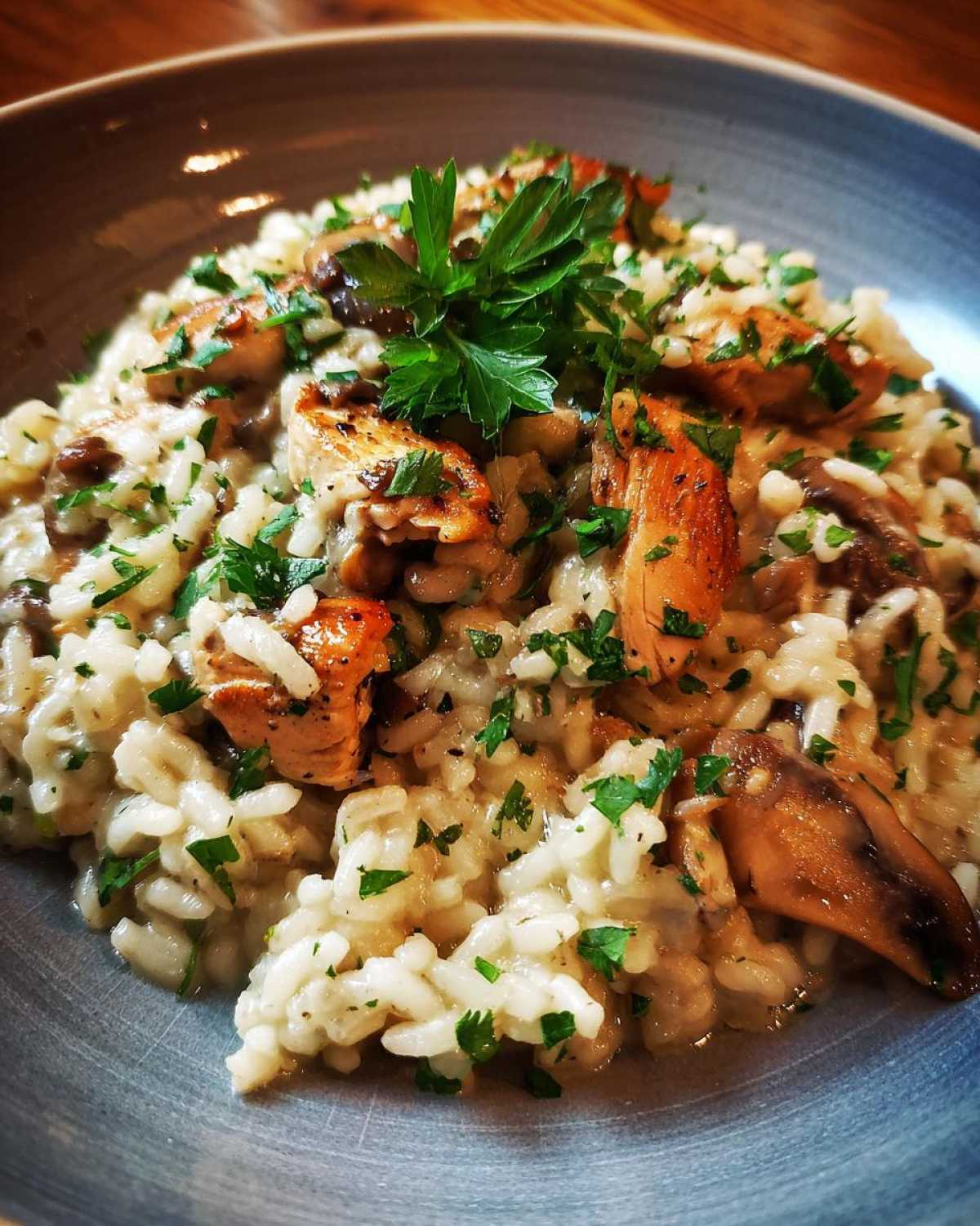 Amazing Creamy Chicken Mushroom Risotto in 30 Mins - 911recipes.com