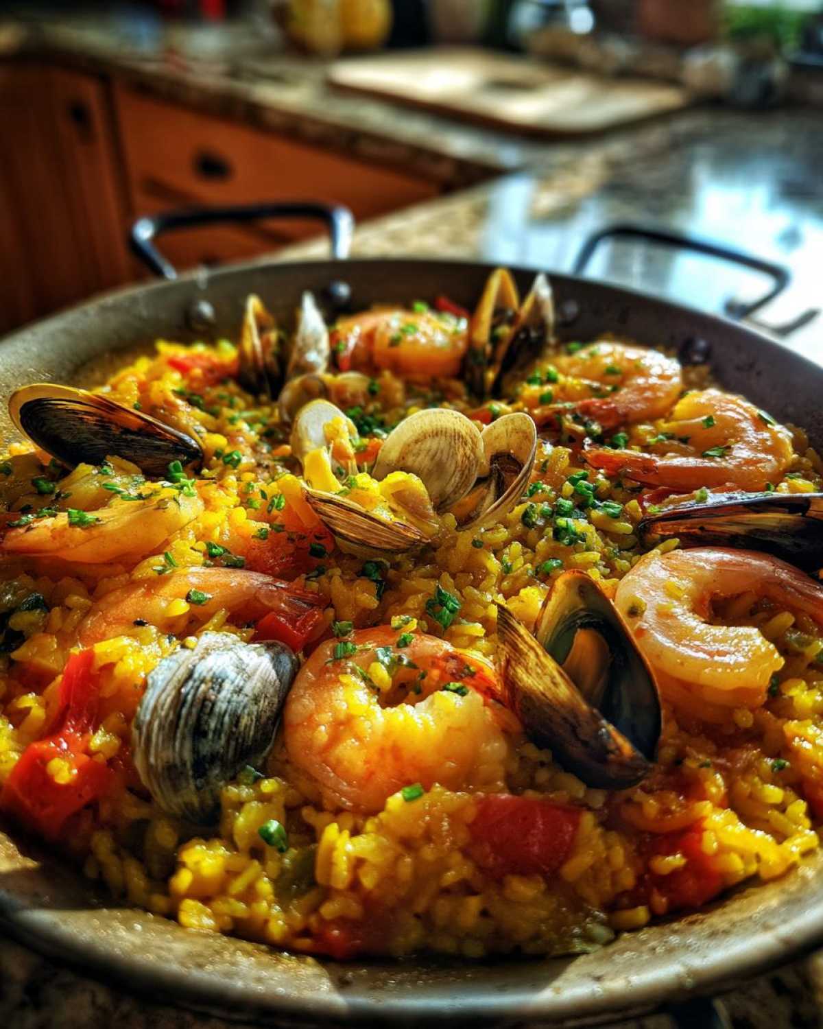 Spanish Paella with Seafood - detail 3