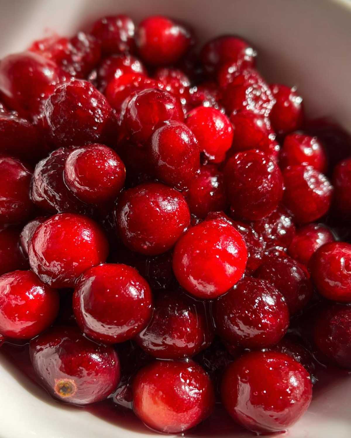 3-Ingredient Cranberry Sauce (Naturally Sweetened) - detail 3