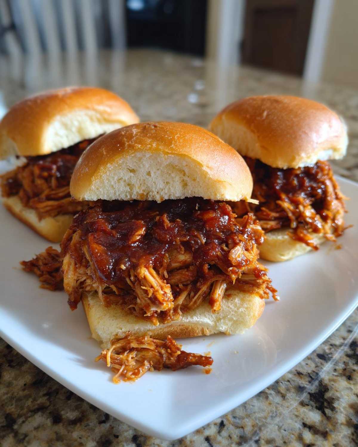 BBQ Jackfruit Sliders (Vegan Pulled Pork Alternative) - detail 2