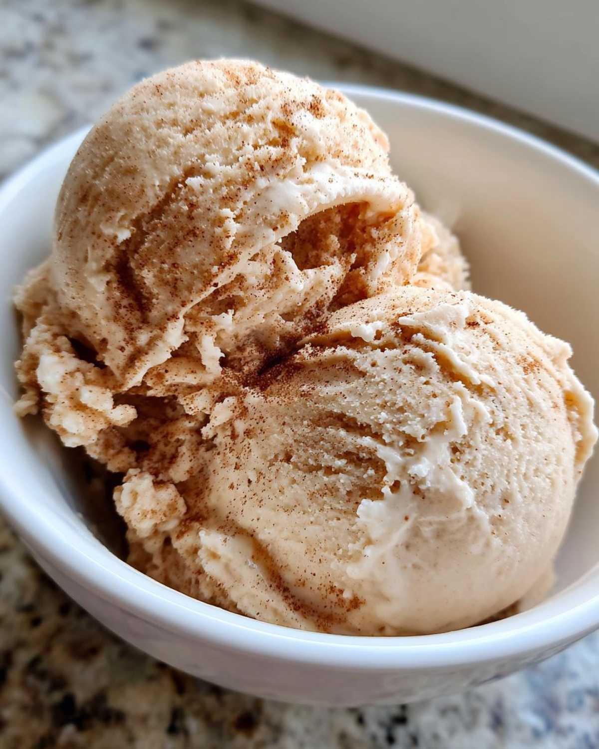 No-Churn Maple Cinnamon Ice Cream (Fall Frozen Treat) - detail 1