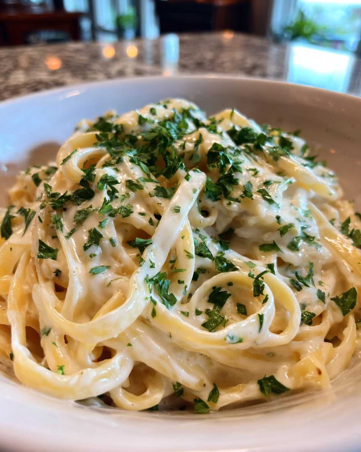 Creamy Cauliflower Alfredo (Low-Calorie Pasta Swap) - detail 2