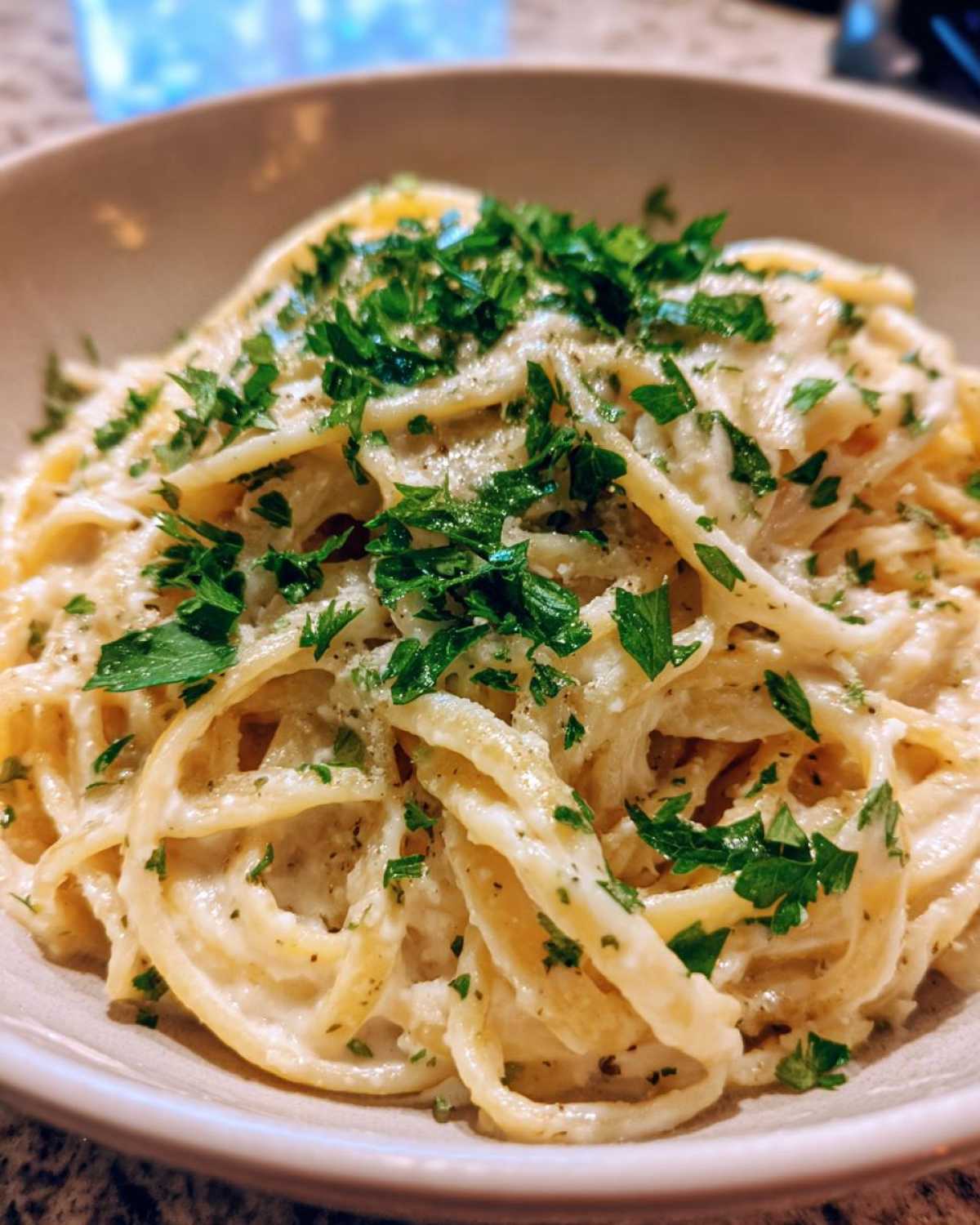 Creamy Cauliflower Alfredo (Low-Calorie Pasta Swap) - detail 4