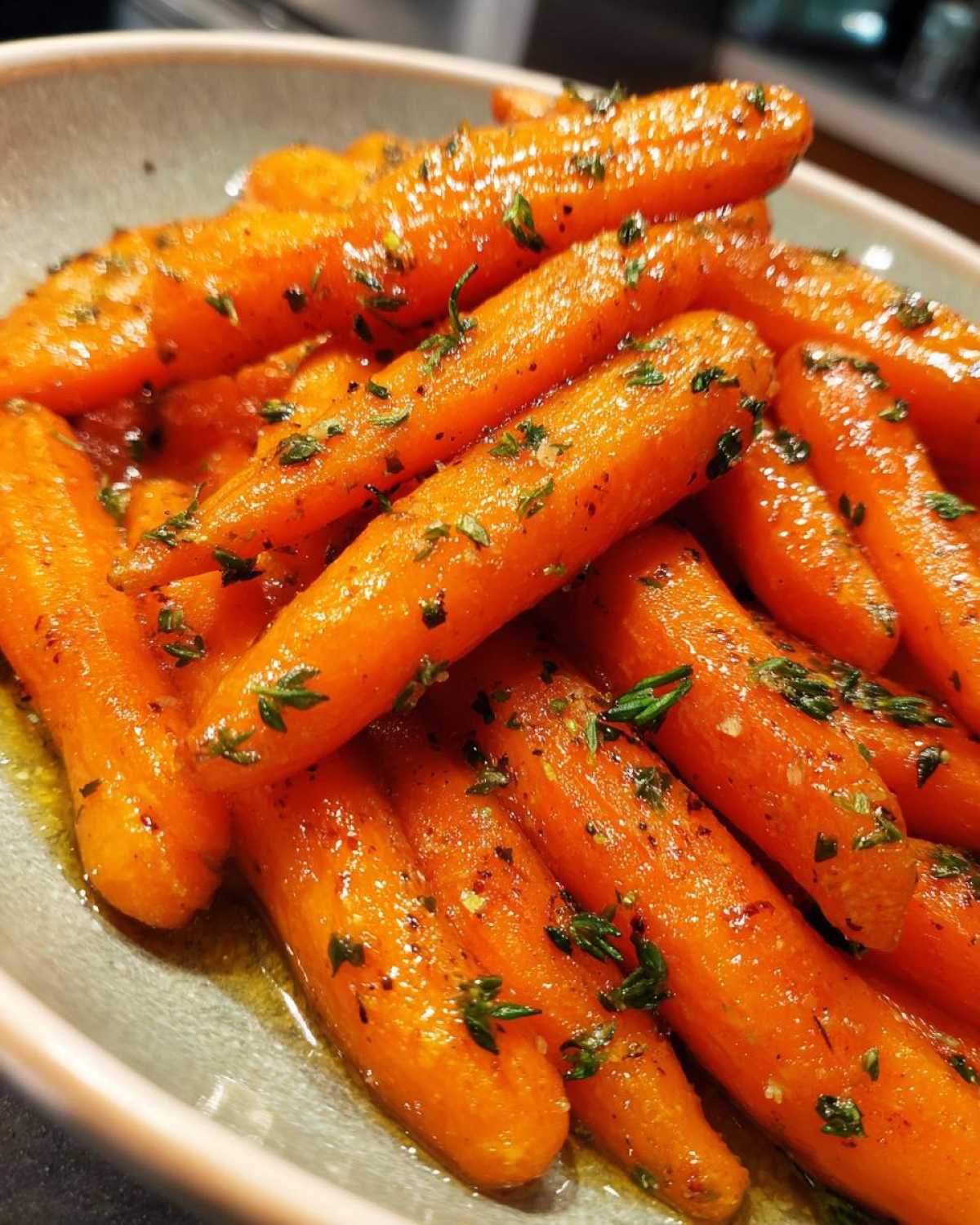 Apple Cider Glazed Carrots (10 Min) - detail 1