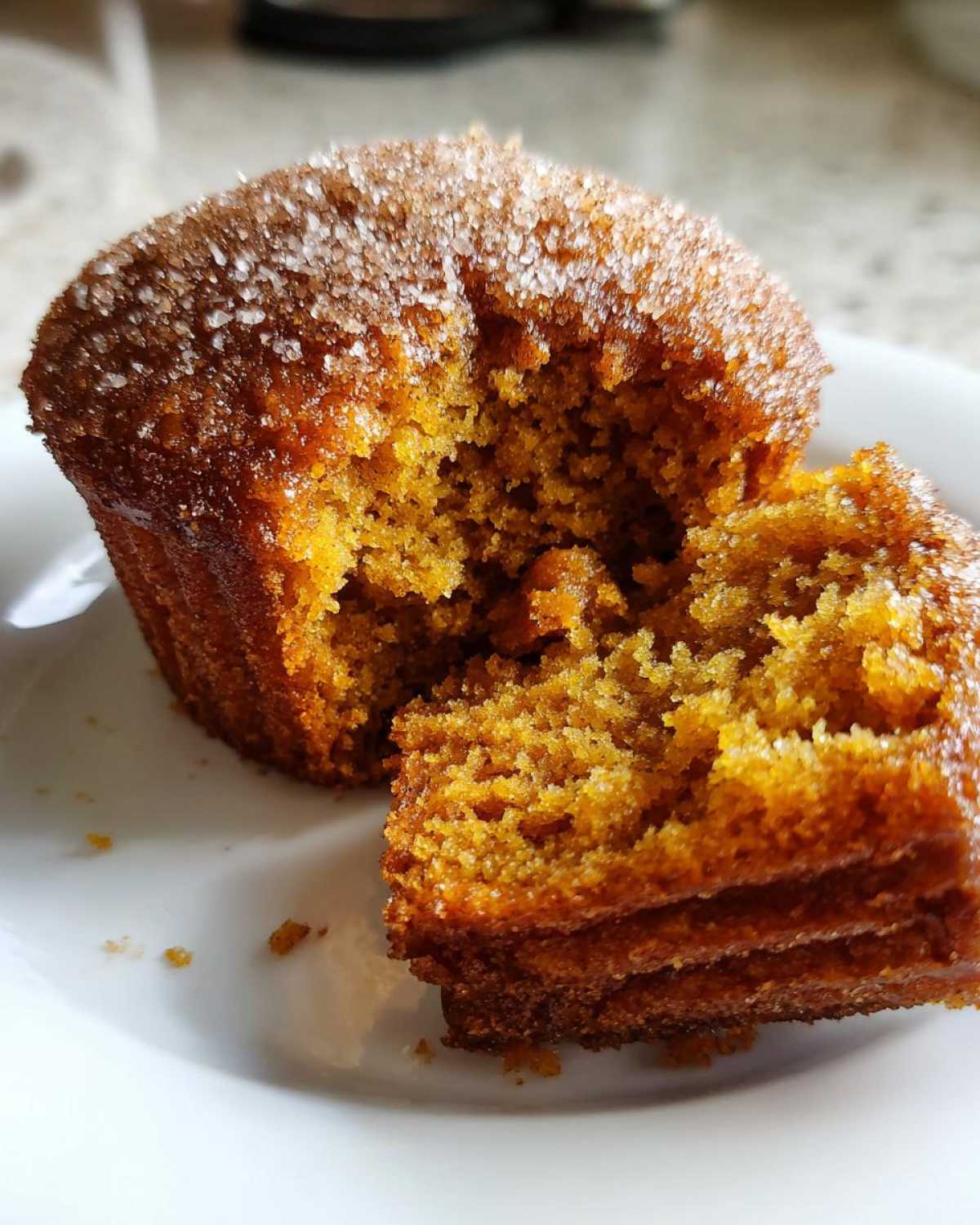 Classic pumpkin muffins - detail 4