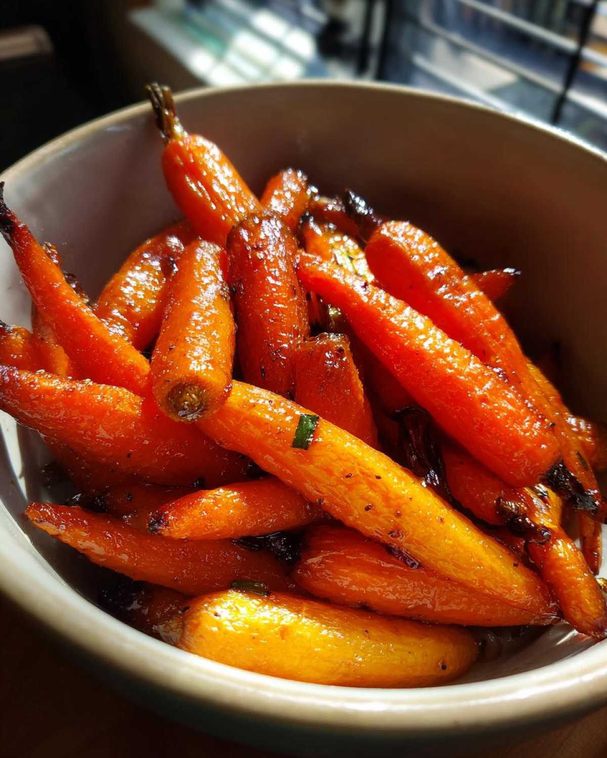 Maple Glazed Roasted Carrots (15 Min) - detail 4