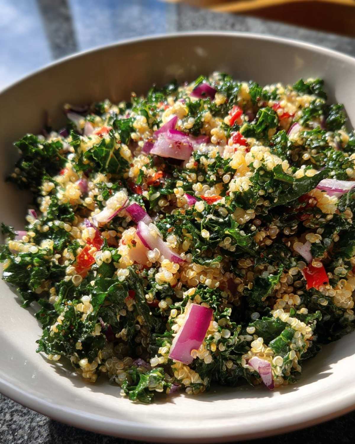 Quinoa Kale Salad (15 Min) - detail 3