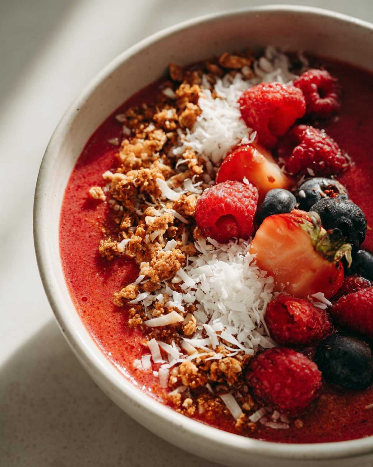 Spiced Cranberry Smoothie Bowl (10 Min) - detail 4