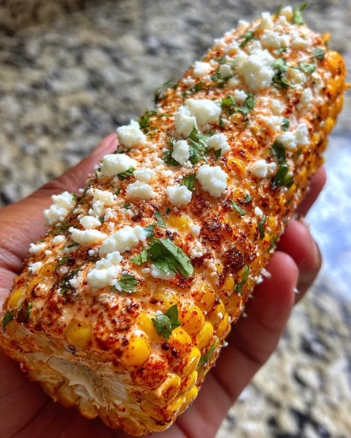 Spicy Mexican street corn - detail 3