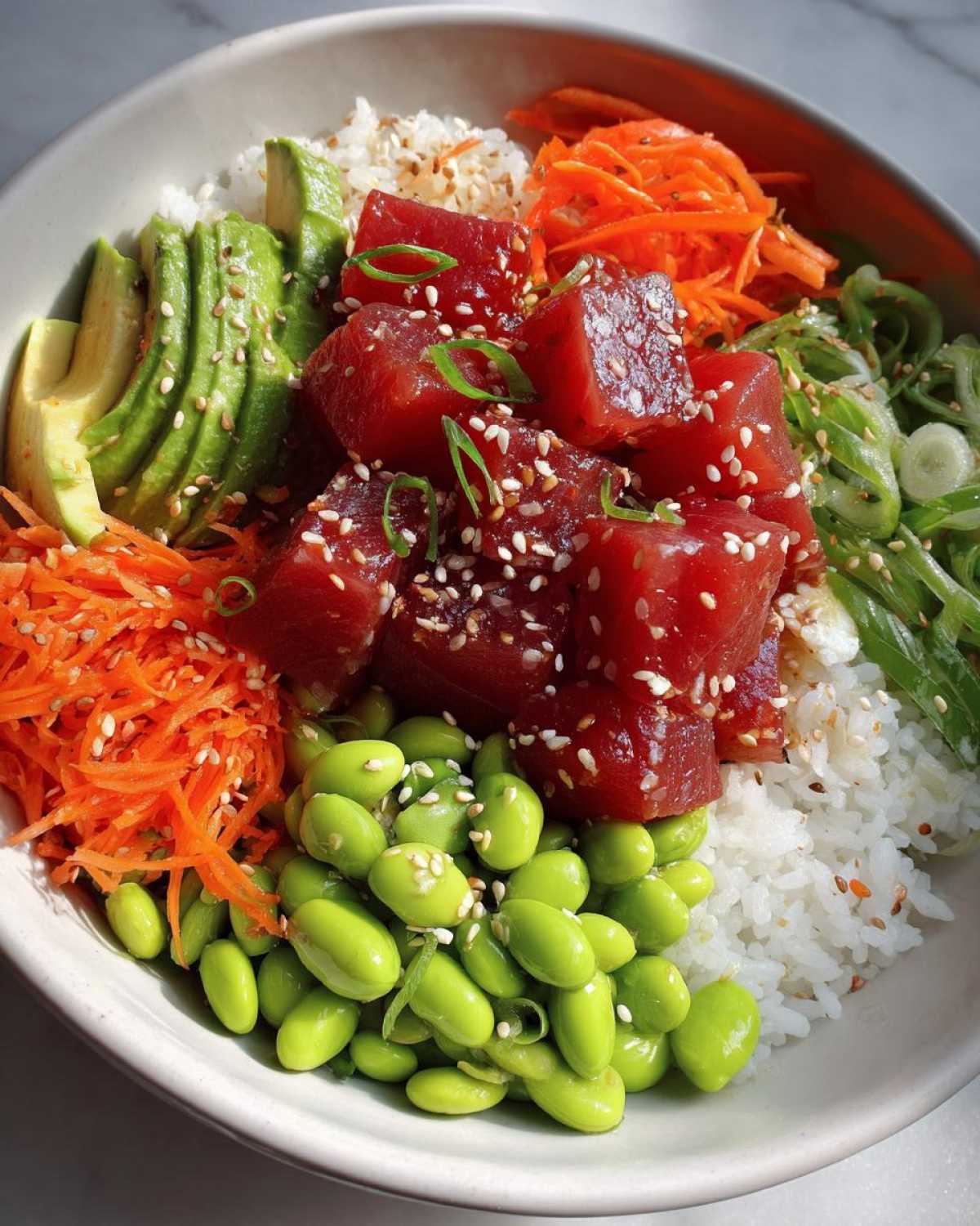 Spicy Tuna Poke Bowl - detail 2