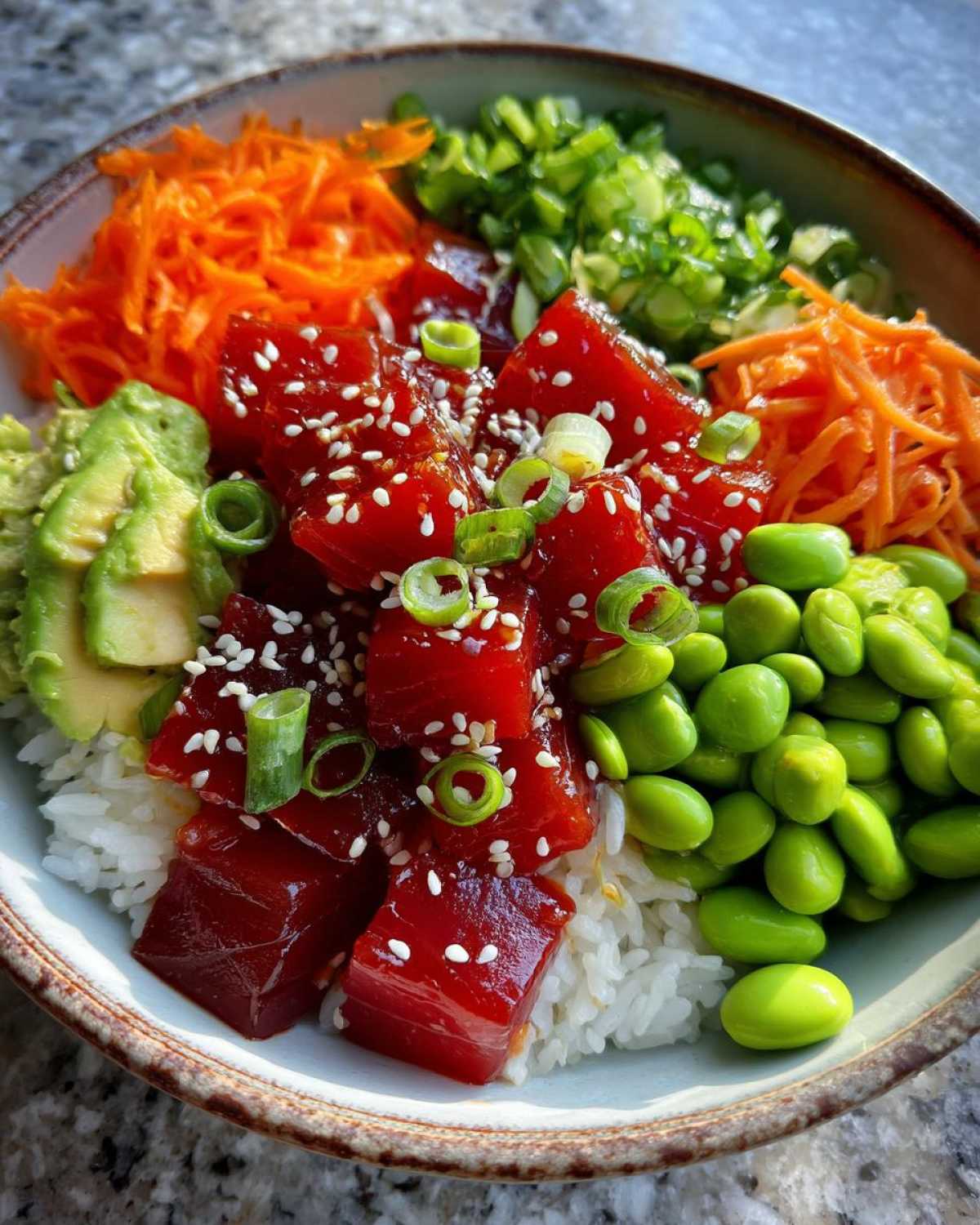 Spicy Tuna Poke Bowl - detail 4